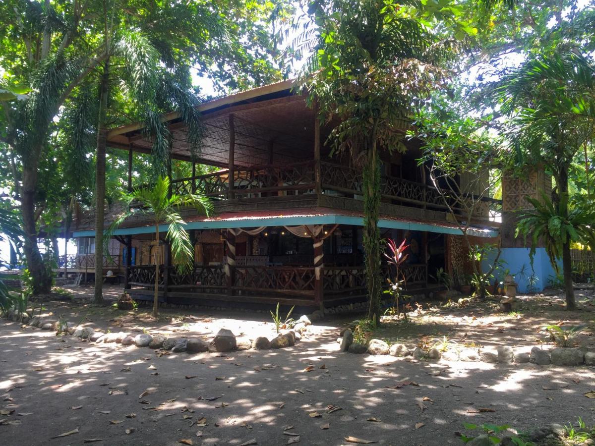 Beach House Resort And Dive Center Mambajao Exteriér fotografie