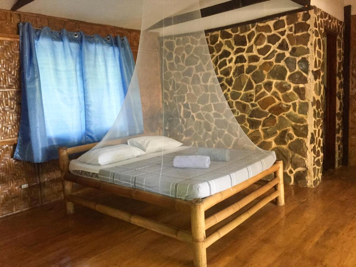 Beach House Resort And Dive Center Mambajao Exteriér fotografie